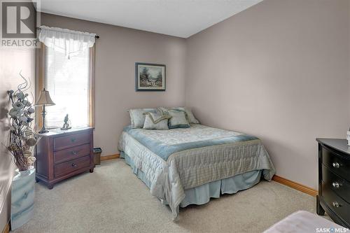 407 Holland Avenue, Regina, SK - Indoor Photo Showing Bedroom