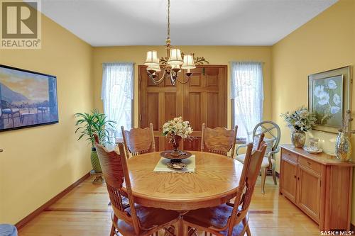 407 Holland Avenue, Regina, SK - Indoor Photo Showing Dining Room