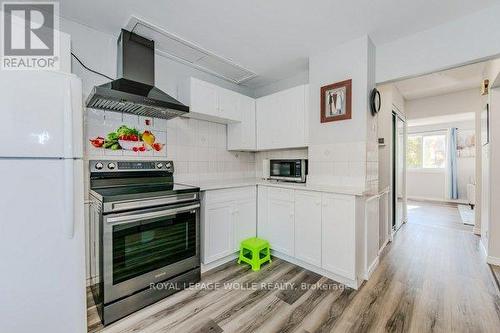 92 Charles Best Place, Kitchener, ON - Indoor Photo Showing Kitchen