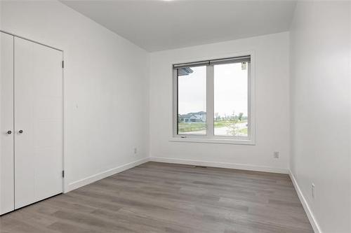 68 Magalas Ave, West St Paul, MB 