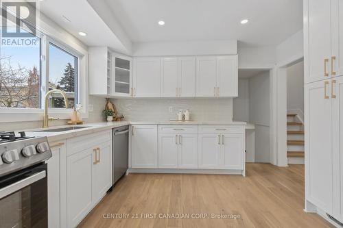 294 Wedgewood Drive, London, ON - Indoor Photo Showing Kitchen