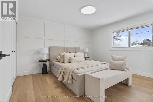 294 Wedgewood Drive, London, ON - Indoor Photo Showing Bedroom