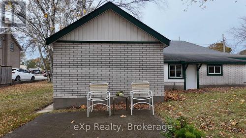 21 Grosvenor Street N, Saugeen Shores, ON - Outdoor