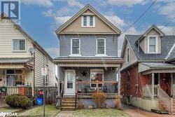 29 1/2 ROSEMONT Avenue  Hamilton, ON L8L 2M4