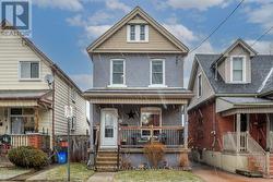 29 1/2 ROSEMONT AVENUE  Hamilton, ON L8L 2M4