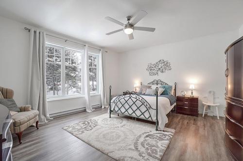 Primary bedroom - 111 Rue Du Joli-Bois, Sainte-Marguerite-Du-Lac-Masson, QC - Indoor Photo Showing Bedroom