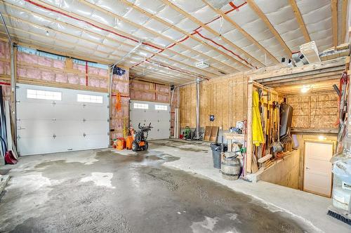 Garage - 111 Rue Du Joli-Bois, Sainte-Marguerite-Du-Lac-Masson, QC - Indoor Photo Showing Garage
