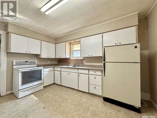 1957 Quebec Street, Regina, SK - Indoor Photo Showing Kitchen