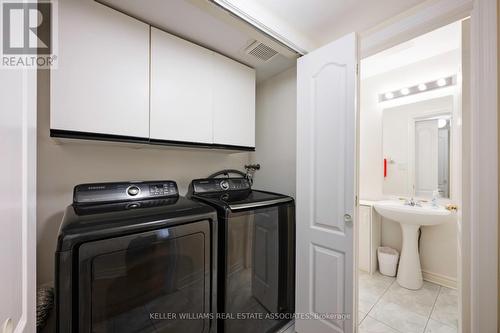 728 Spanish Moss Trail, Mississauga, ON - Indoor Photo Showing Laundry Room