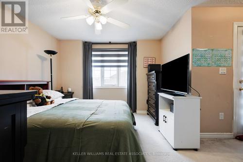 728 Spanish Moss Trail, Mississauga, ON - Indoor Photo Showing Bedroom