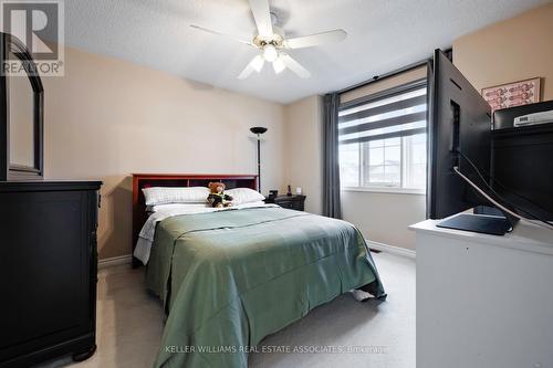 728 Spanish Moss Trail, Mississauga, ON - Indoor Photo Showing Bedroom