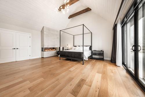 Primary bedroom - 77 Rue Dwight, Morin-Heights, QC - Indoor Photo Showing Other Room