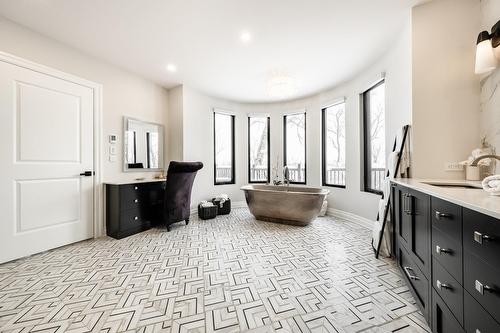 Ensuite bathroom - 77 Rue Dwight, Morin-Heights, QC - Indoor