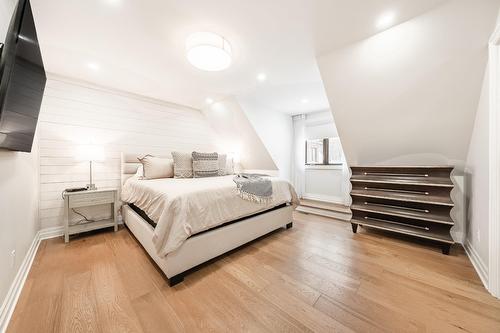 Bedroom - 77 Rue Dwight, Morin-Heights, QC - Indoor Photo Showing Bedroom