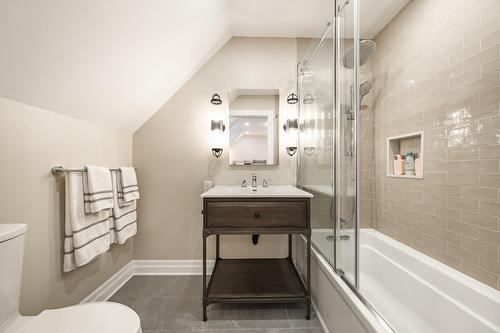 Bathroom - 77 Rue Dwight, Morin-Heights, QC - Indoor Photo Showing Bathroom