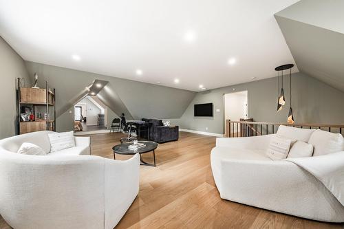 Den - 77 Rue Dwight, Morin-Heights, QC - Indoor