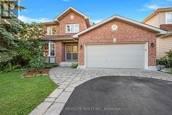 9 SHANNONDOE CRESCENT  Ottawa, ON K2M 2C8