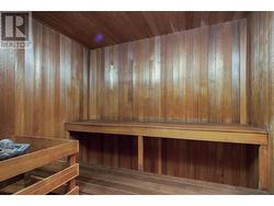 Relax in the indoor his/hers saunas - 