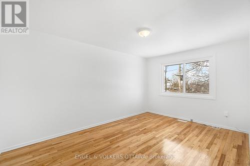 1487 Morisset Avenue, Ottawa, ON - Indoor Photo Showing Other Room