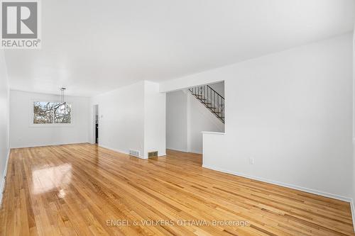 1487 Morisset Avenue, Ottawa, ON - Indoor Photo Showing Other Room