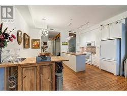 Looking from the living area towards the condo entrance - 