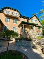 6-185 Rue du Mont-Plaisant  Mont-Tremblant, QC J8E 1L2