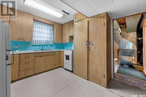 878 Edgar Street, Regina, SK - Indoor Photo Showing Kitchen