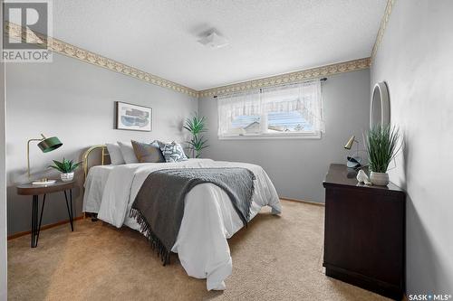 878 Edgar Street, Regina, SK - Indoor Photo Showing Bedroom