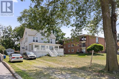 3177 RUSSELL  Windsor, ON N9C 1E3