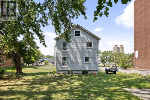 3177 Russell, Windsor, ON - Outdoor