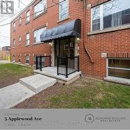 2 - 5 APPLEWOOD AVENUE  Hamilton, ON L8G 3S4