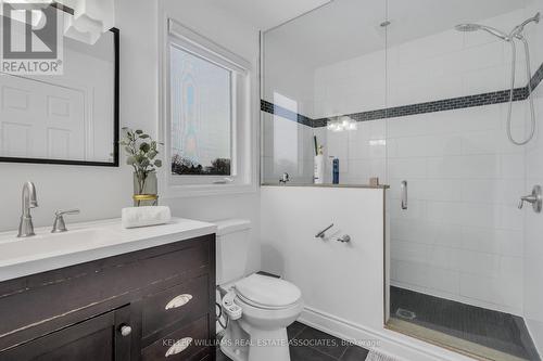 5419 Spruce Avenue, Burlington, ON - Indoor Photo Showing Bathroom