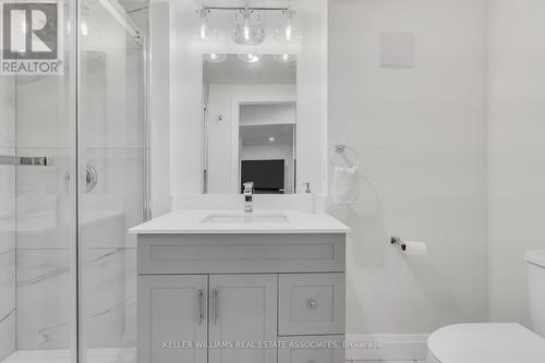 5419 Spruce Avenue, Burlington, ON - Indoor Photo Showing Bathroom