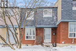 6 - 3230 UPLANDS DRIVE  Ottawa, ON K1V 0C6