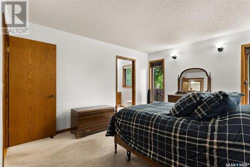 2806 Staples Bay E, Regina, SK - Indoor Photo Showing Bedroom