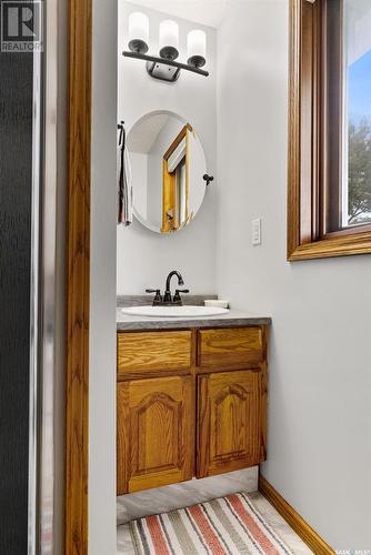 2806 Staples Bay E, Regina, SK - Indoor Photo Showing Bathroom