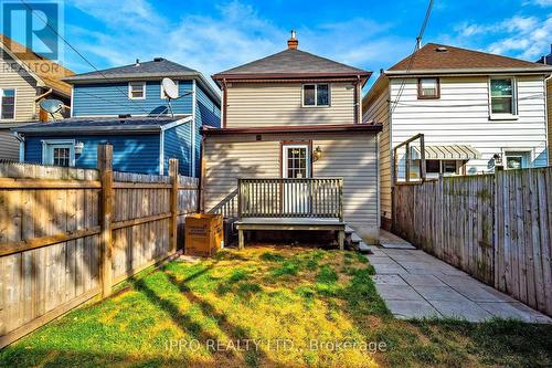 25 Lincoln Street, Hamilton, ON - Outdoor With Deck Patio Veranda