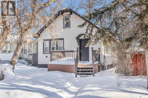 1457 Empress Street, Regina, SK - Outdoor With Facade