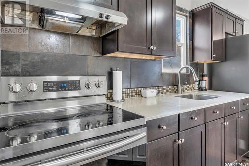 1457 Empress Street, Regina, SK - Indoor Photo Showing Kitchen With Upgraded Kitchen