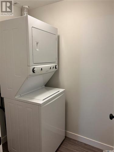 102 1220 Blackfoot Drive, Regina, SK - Indoor Photo Showing Laundry Room