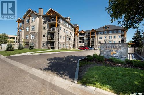 102 1220 Blackfoot Drive, Regina, SK - Outdoor With Facade