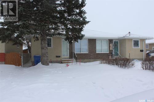 7251 Bowman Avenue, Regina, SK - Outdoor