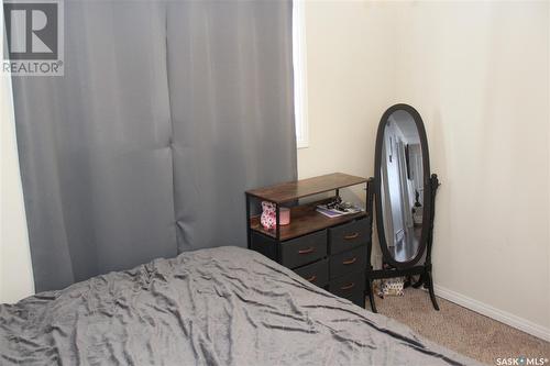 7251 Bowman Avenue, Regina, SK - Indoor Photo Showing Bedroom