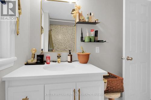 29 Douglas Avenue, Ottawa, ON - Indoor Photo Showing Bathroom