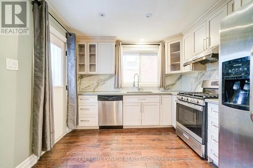 320 Highridge Avenue, Hamilton, ON - Indoor Photo Showing Kitchen With Upgraded Kitchen