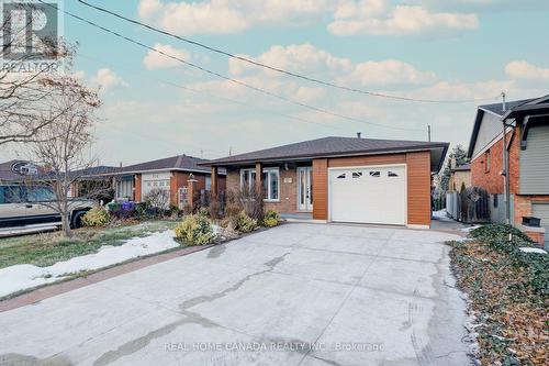 320 Highridge Avenue, Hamilton, ON - Outdoor