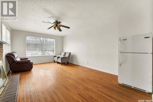 419 Cumberland Avenue S, Saskatoon, SK - Indoor With Fireplace