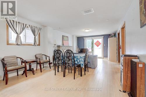 93 Antigua Road, Mississauga, ON - Indoor Photo Showing Dining Room