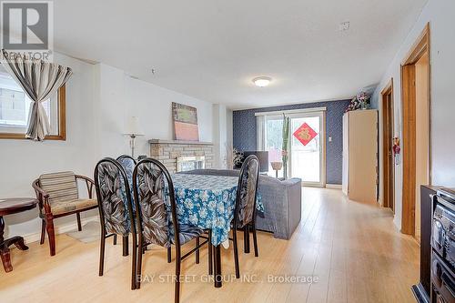 93 Antigua Road, Mississauga, ON - Indoor Photo Showing Dining Room