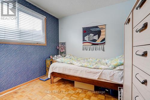 93 Antigua Road, Mississauga, ON - Indoor Photo Showing Bedroom